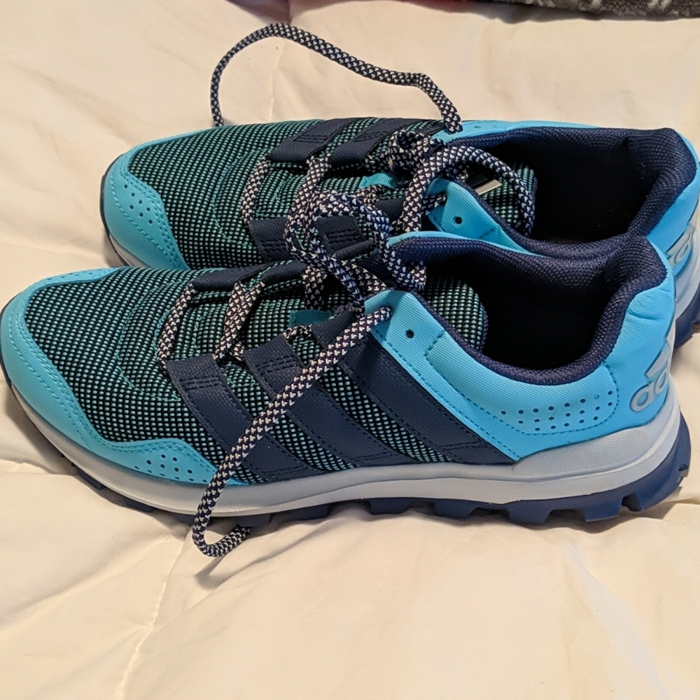 Adidas running shoes size 7